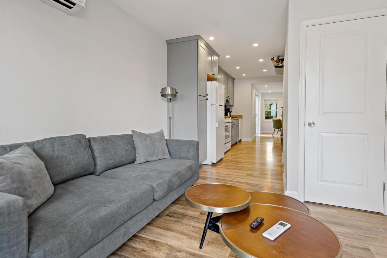 Boutique Blue 2 Bedroom Old Town House Александрия Екстериор снимка